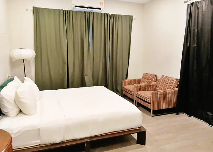 Bob Yaowarat Mrt Dragon Temple Apartment *
